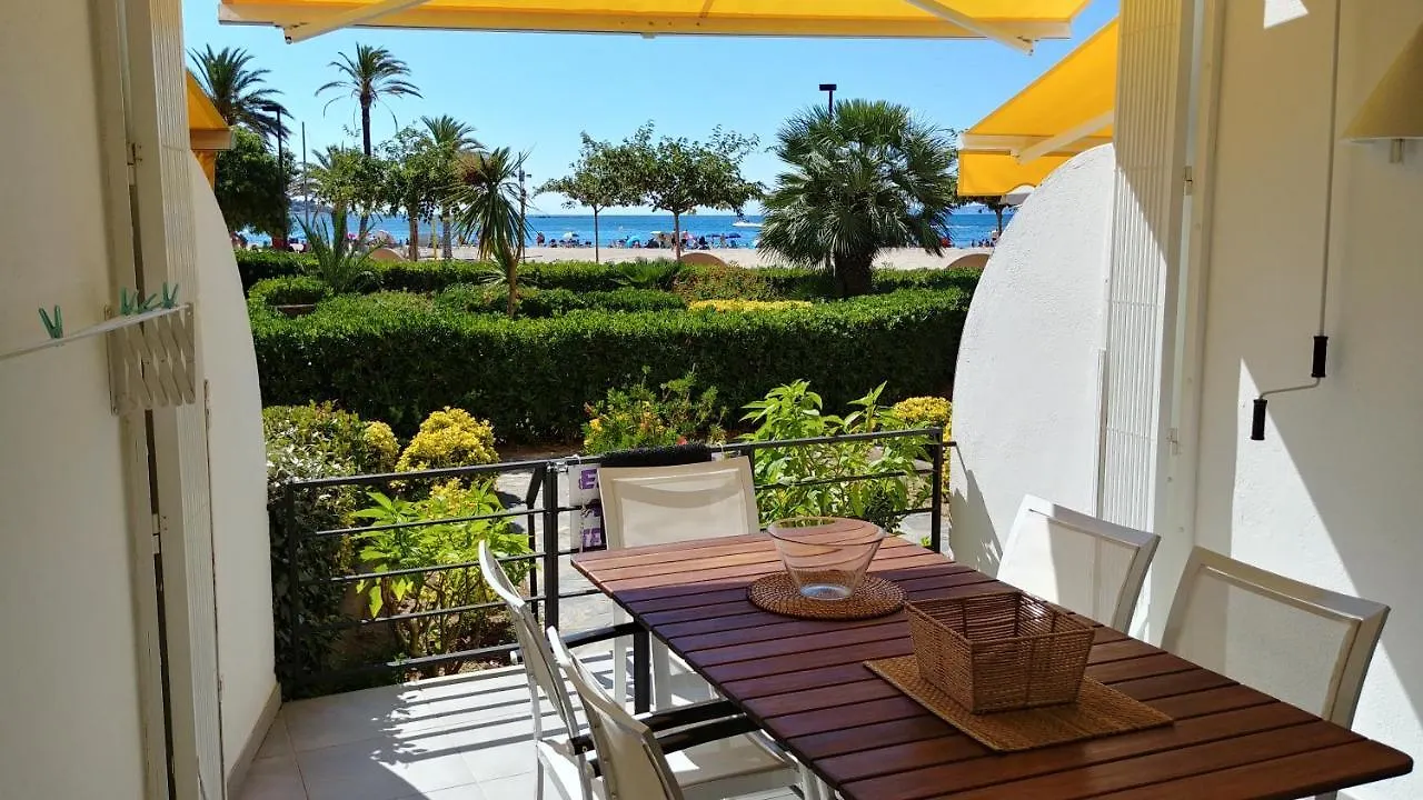 Apartament Oasis B3 Roses 0*,  Spain