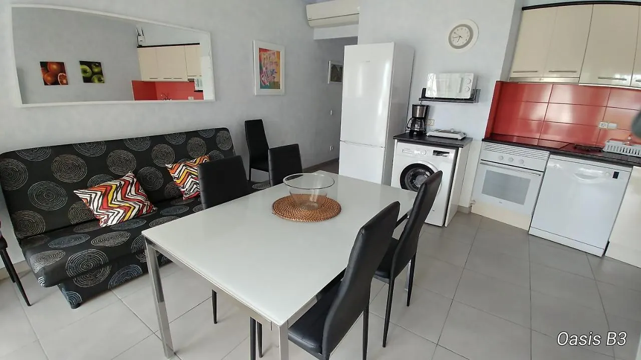 Apartament Oasis B3 Roses 0*,